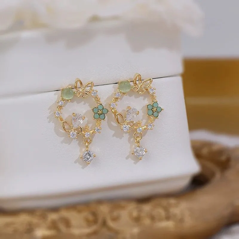 Butterfly Dreamy Minimal Earrings - Image 4