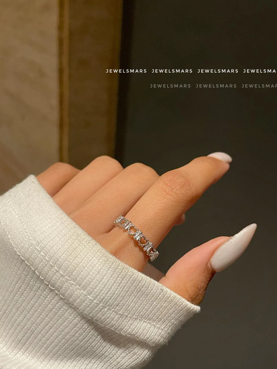 Hearts on my hand Ring - Image 3