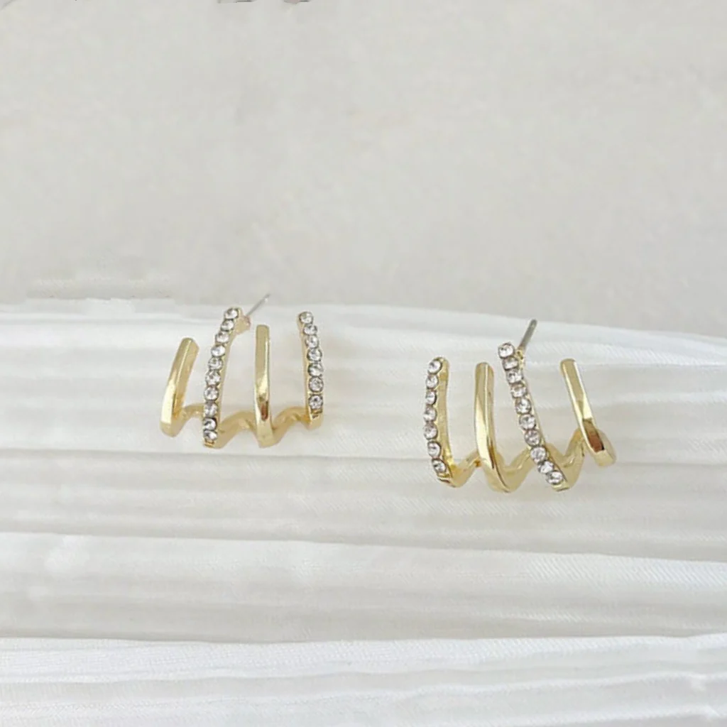 KOREAN CLASSY EARRINGS - golden - Image 5