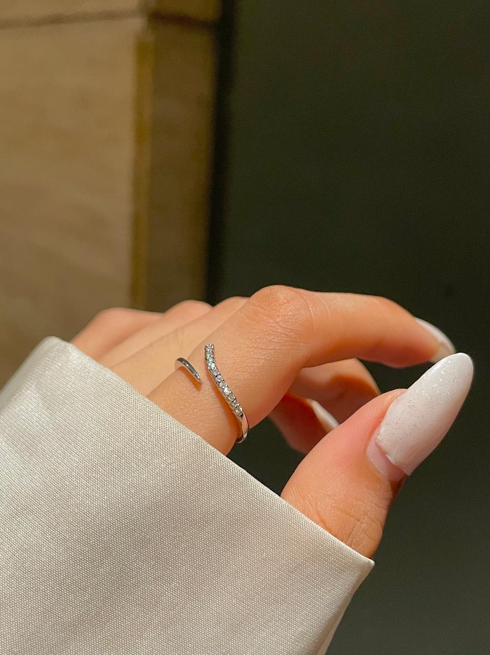 Lily Minimal Ring- pink - Image 5