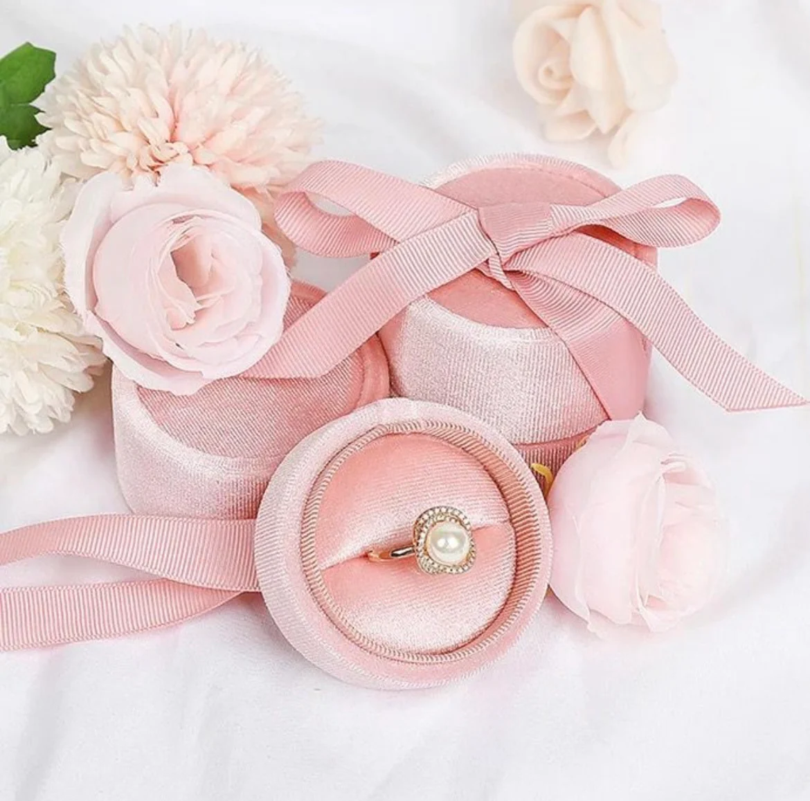 Premium Velvet Ring Box - pink - Image 3